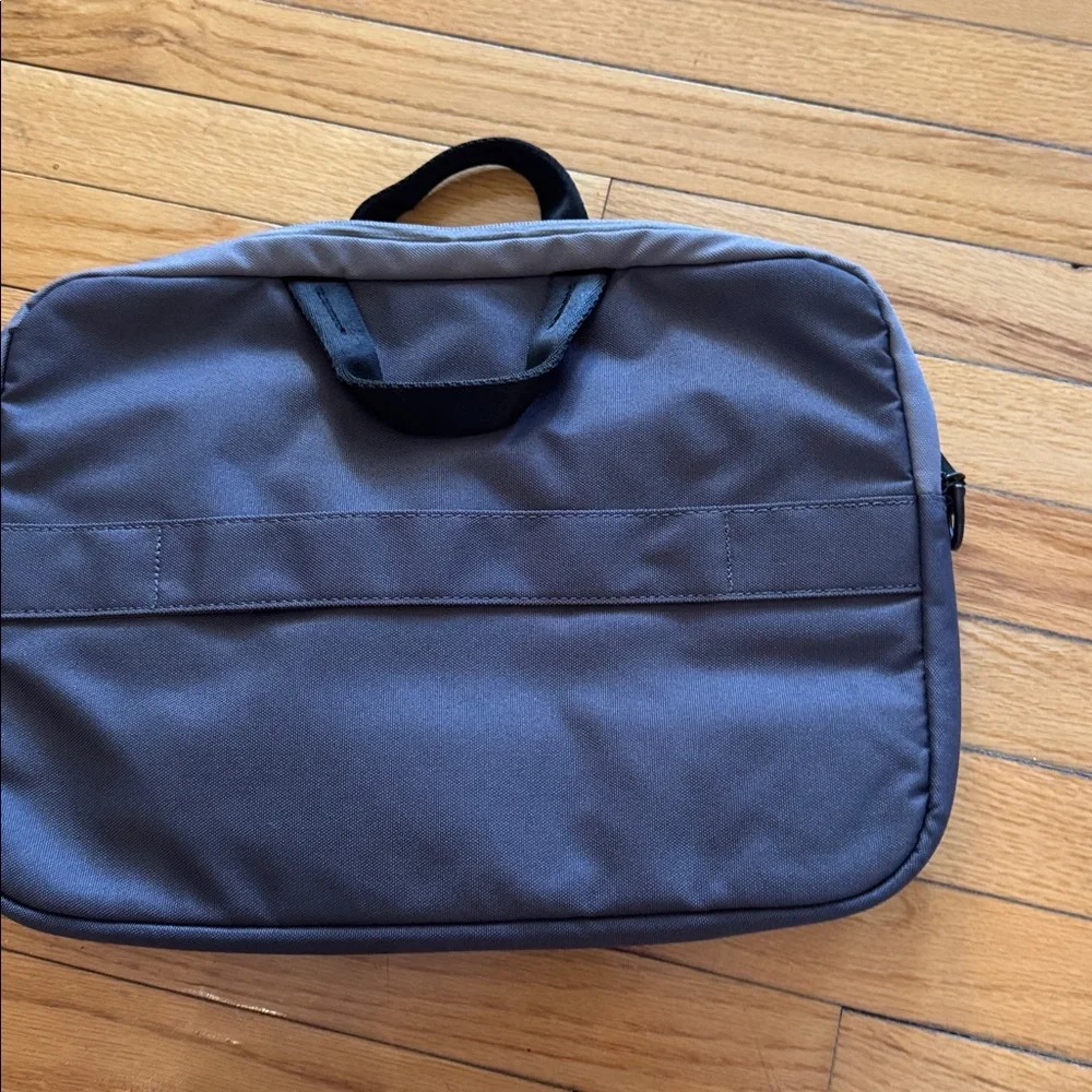Targus Two-Tone Gray Laptop Bag